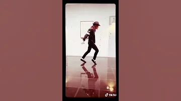 تعلم حركة مايكل جاكسون الشهيرة 