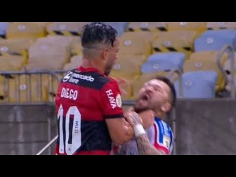 Diego Ribas e Rossi viram meme após cena de expulsões em Flamengo