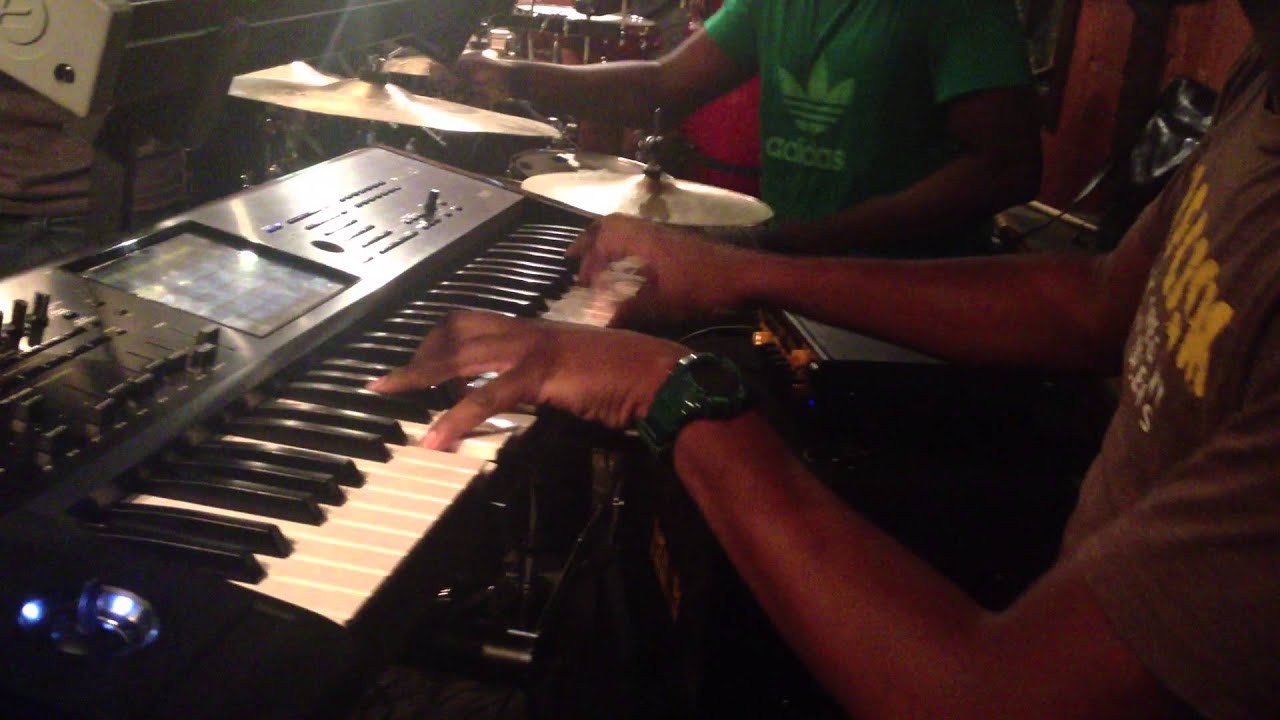 Snarky Puppy - Lingus (Cory Henry Solo)