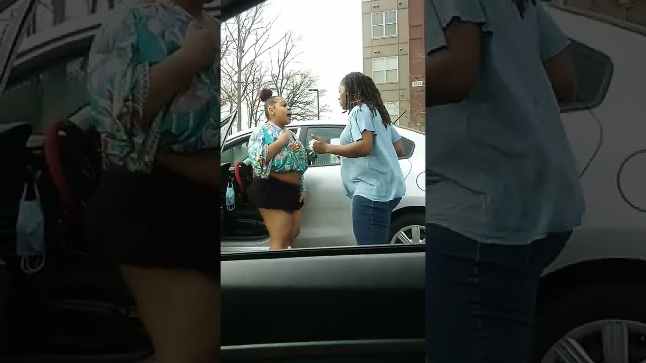 2 Ladies Fighting In Road Rage Charlotte NC 2022 Part 1 Must Watch
