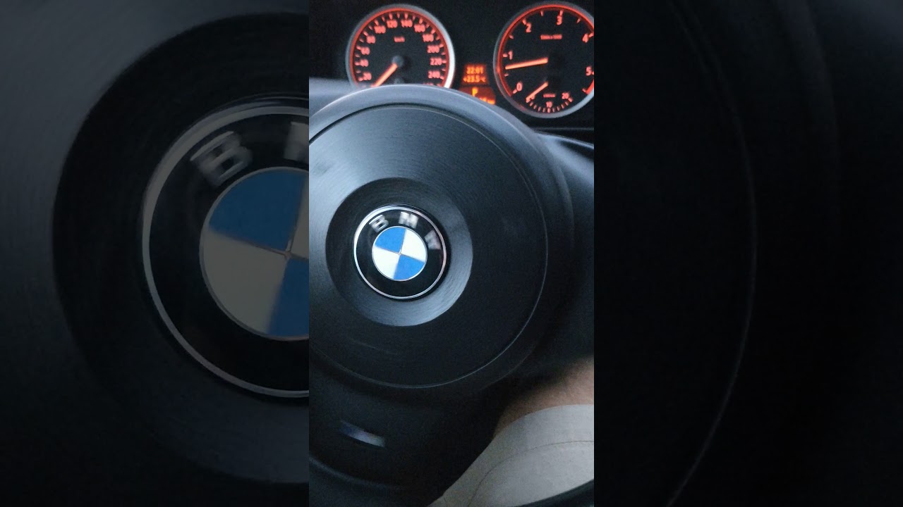 Bmw E60/E61 steering wheel problem YouTube