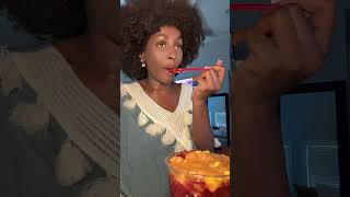 Eat & yap with me 🥣🫶 ⭐#WhatIEat #SmoothieKing #SmoothieBowl #fypシ゚viral #eatwithme