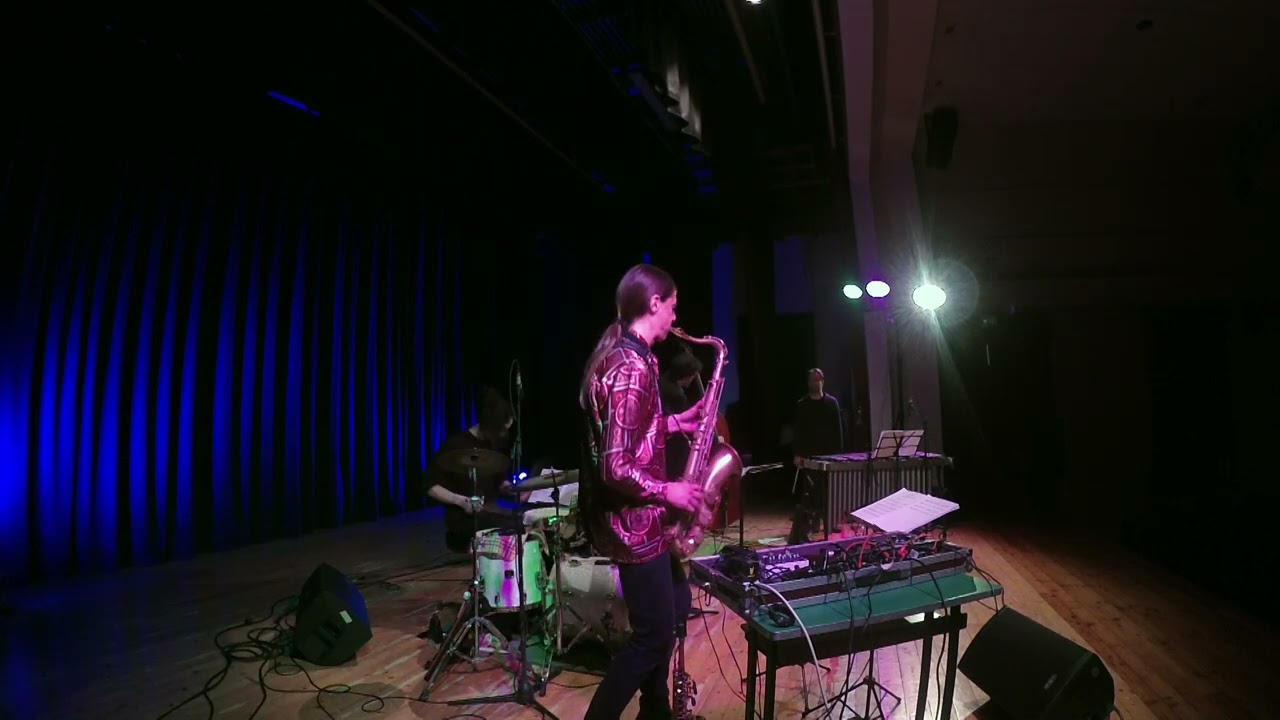 Luigi Vitale Vibrations