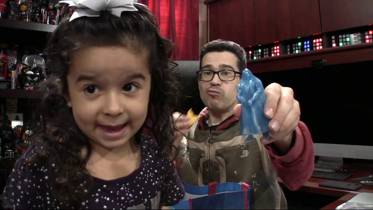 gadgets with small rotary blades Toys, Toys, Toys: Strawberry Krispies, Playmobil, White & Nerdy