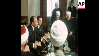 SYND 5 4 71 SADAT ADDRESSES DELEGATES TO THE WORLD ISLAMIC CONGRESS IN CAIRO