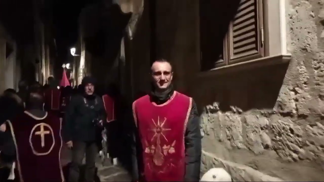 VENERDI' SANTO A MUSSOMELI  IL RITO DELLA DEPOSIZIONE DEL CRISTO DALLA CROCE  ORE 21  29 MARZO 2024