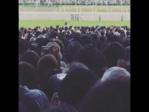 東京競馬場・桐谷健太さんの国歌斉唱
