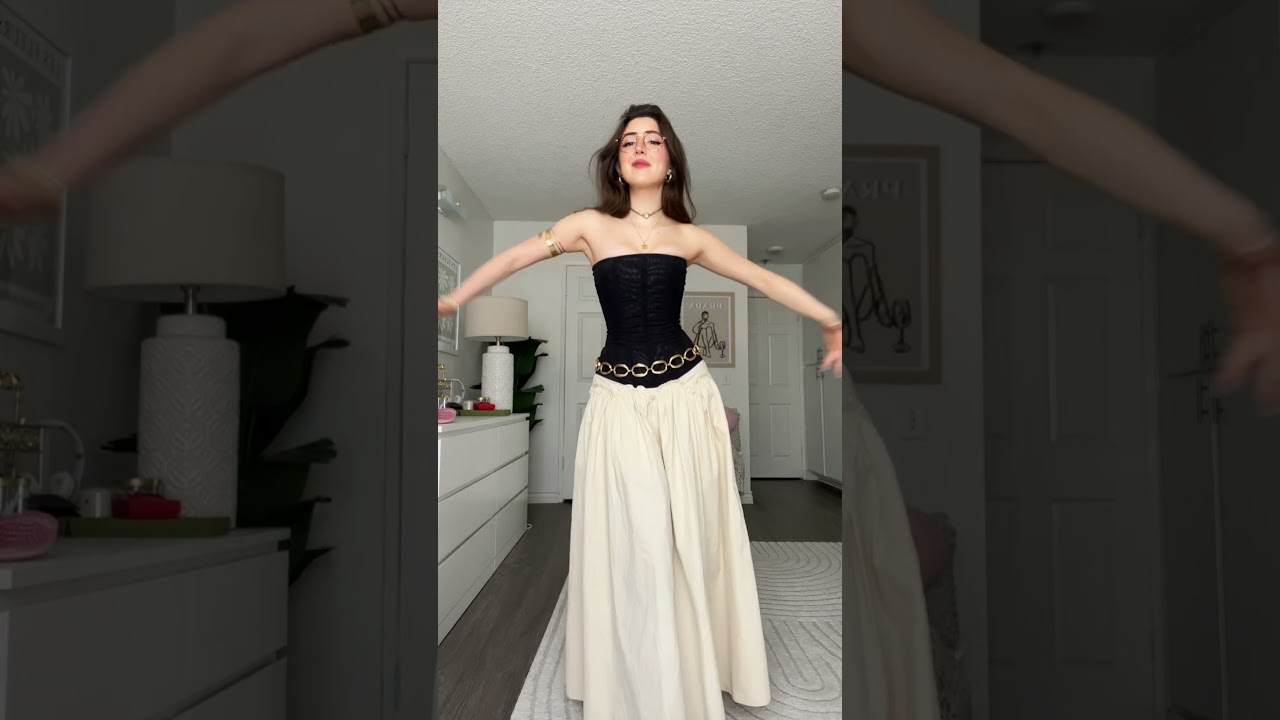 MY SIGNATURE MAIN CHARACTER OUTFIT