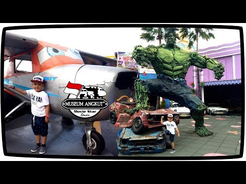 MUSEUM ANGKUT Malang 👉 Mobil Antik dan Pesawat Terbang