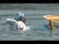 【SGオールスター競艇現地】転覆し頭を下げる①遠藤エミに容赦ない野次が次々放たれる