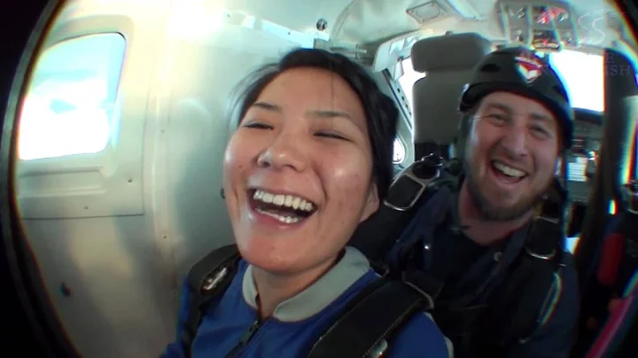 Debbie Lin's Tandem skydive!