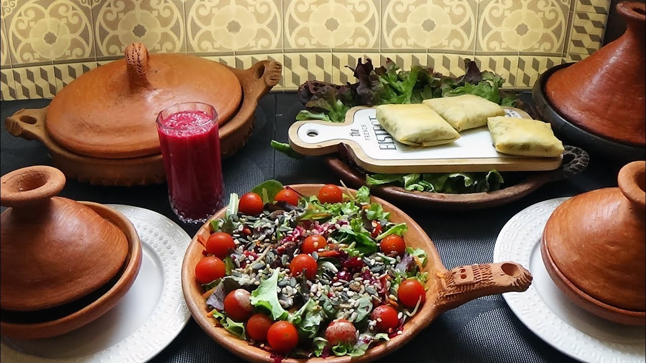 Repas du ramadan Harira, pastilla et Tajine