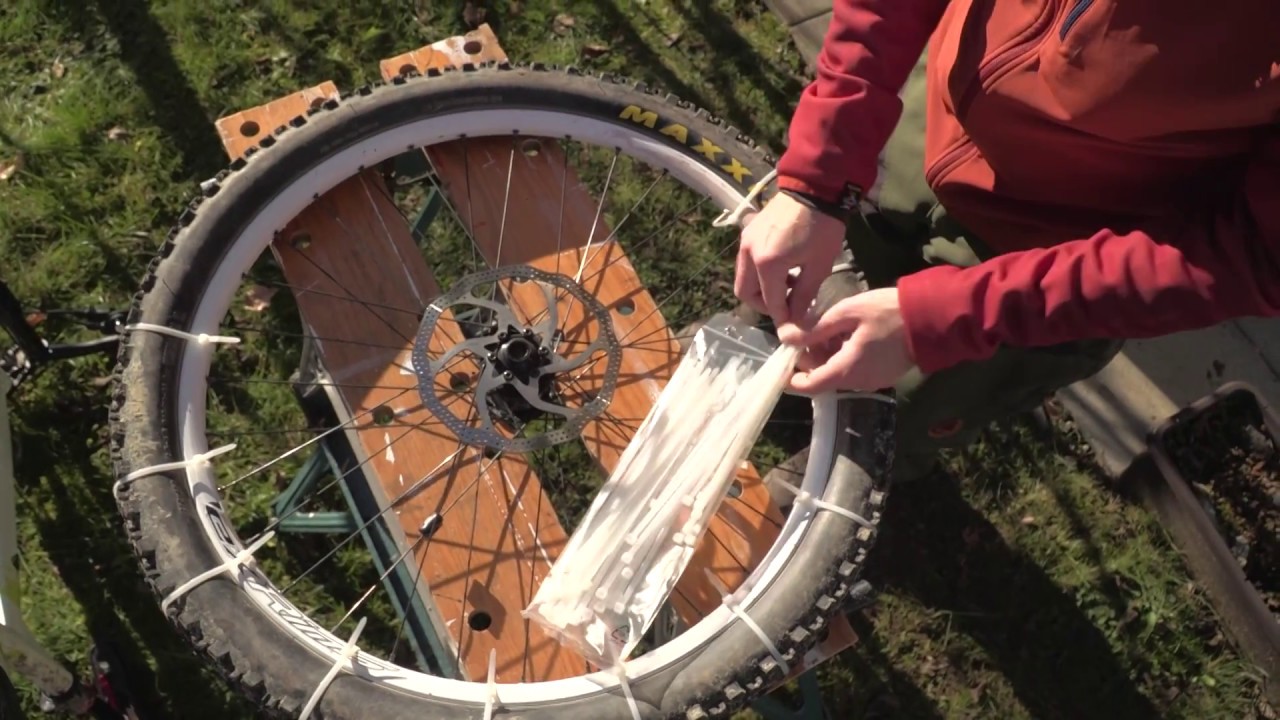 Winter Bike-Hacks: Spikes selber machen