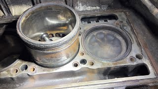 Detroit diesel 8v92TA engine tear down continues.  Piston issues, crankshaft inspection and more