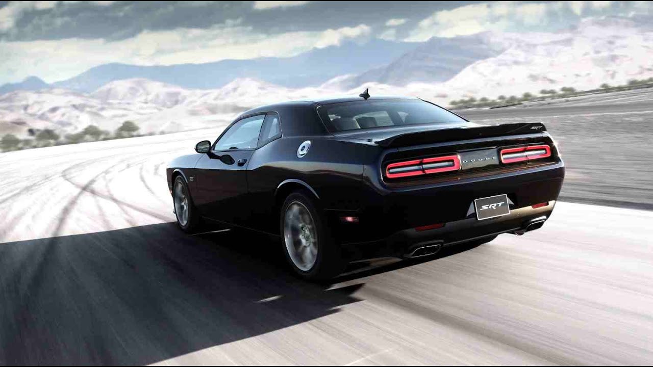 Hot Lap Dodge Challenger Scat Pack 2015 - YouTube
