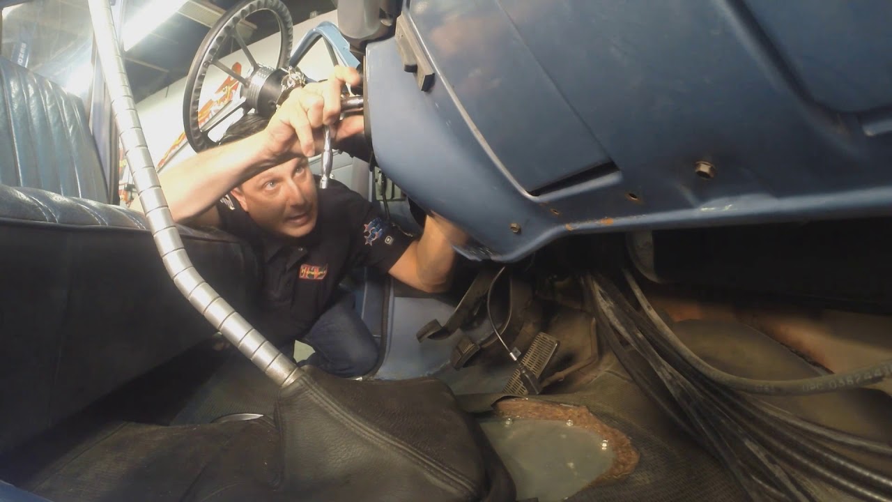 Custom Autsound USA 740 install 1985 GMC truck