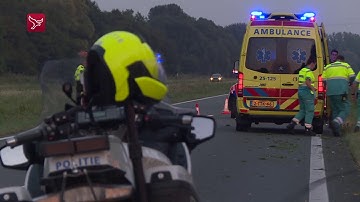 Automobilist gewond bij botsing op boom