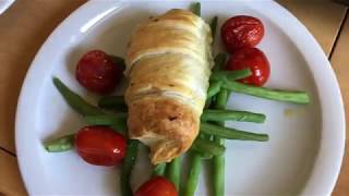 In Blatterteig Eingerolltes Hahnchenfilet Youtube 