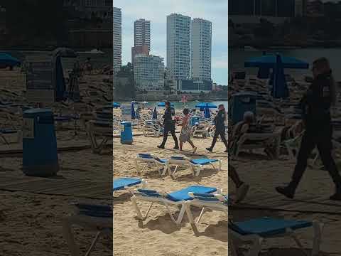Benidorm Levante Beach Illegal Drinks Seller gets Busted 5th April 2024
