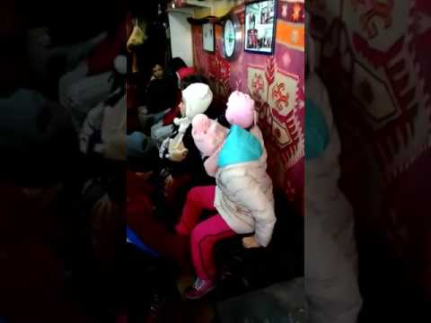 3 ÇİÇEK 1 BÖCEK
