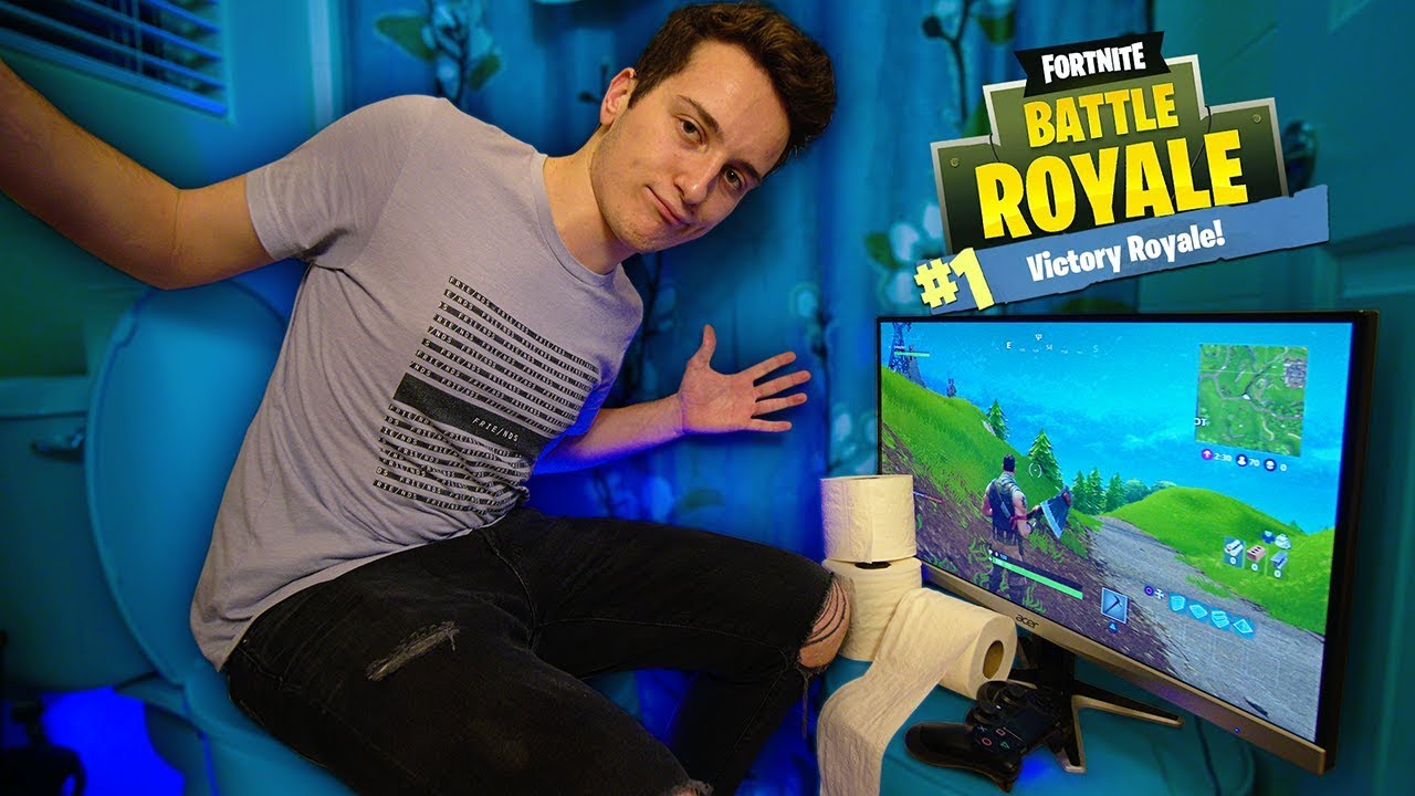 Playing Fortnite While On The Toilet! (LIFE HACK) - YouTube - 1280 x 720 jpeg 148kB
