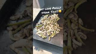 Philly cheese steak sandwich’s! Delicious!!!😋#shorts #food #cooking