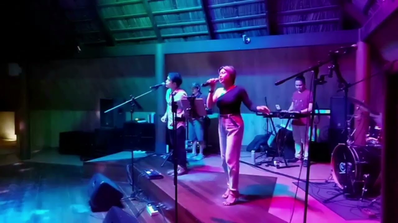 Way Back Into Love - Hugh Grant & Haley Bennett | Aera Covers ft. Antidote Band