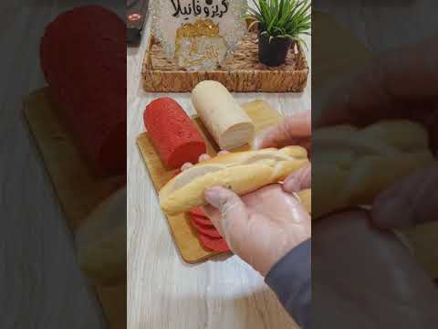 انسى اى طريقة تانية حصرى وبالتلج عملت اللانشون بطريقة المصانع من غير جيلاتين ولا بيض ولا جبنة