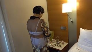 Aruna Sharma Morning Pooja EXE Plaza Hotel 4* Rm 1002, Madrid, Spain Sep 07, 2018