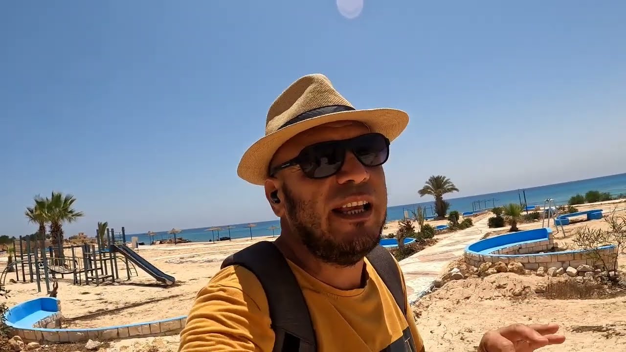 فيلا في علم الروم. ووصف مفصل. شاطئ ببلاش