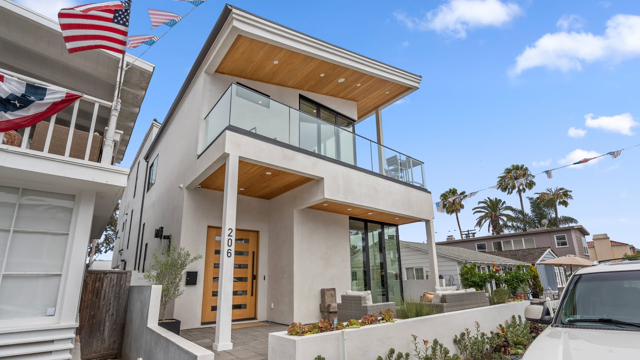 206 Onyx • Balboa Island