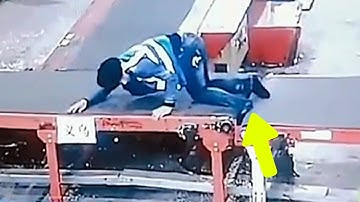 😱CONVEYOR BELT ACCIDENT