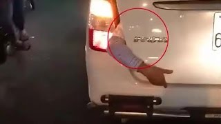 Tin Nhanh 247 - Cánh Tay Thò Ra Từ Cốp Taxi Trên Phố Sài Gòn Gây Xôn Xao.
