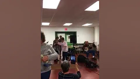 93 year old dancing grandma