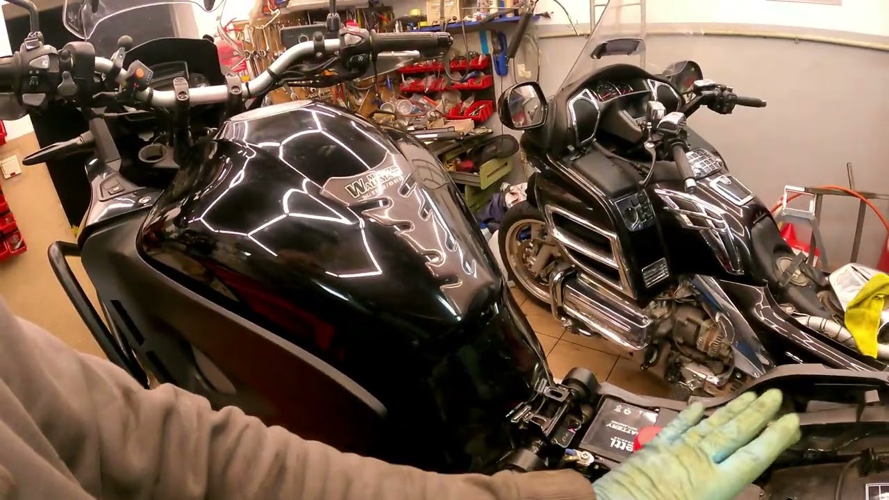 Honda VFR 1200 XD - serwis silnika