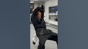 😂 the bigger they are, the harder they fall Kenpolessons.com maxdojo.com #Kenpo #karate