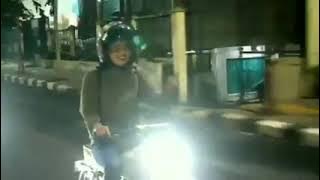 🔴Story' Wa Keren Motor Honda CB (yang bawa CB nyg cewek cantik)