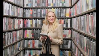 Elisabeth Mosss Closet Picks