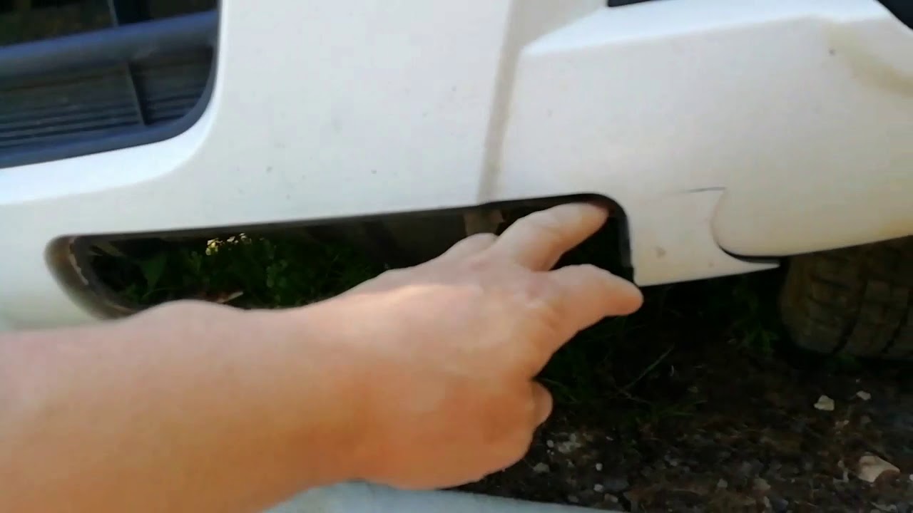 Лопнул бампер что делать. Как заклеить бампер - YouTube