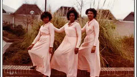 Gloria Duncan Bell and The Revelation Gospel Singe...