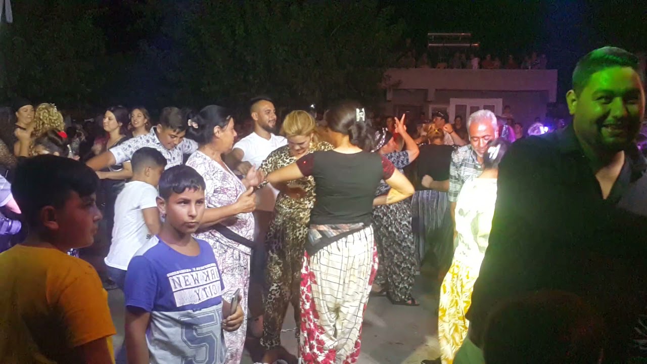 YAŞAR DEDE DENİZLİ KOCABAŞ ROMAN MAHALLESİNDE.. PİYANİST KRAL ALİ, CAVİT YILDIRIM