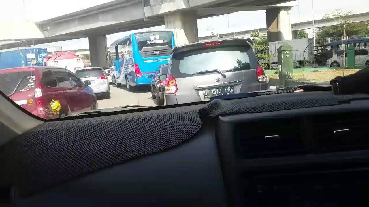 Kemacetan Parah Di Pintu  Keluar Tol  Jakarta  Utara  2021 