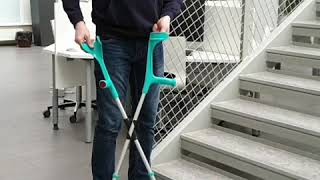 XCLIP crutch holder for falling crutches - XCLIP merkittävä apu kyynärsauvojen hallinnassa