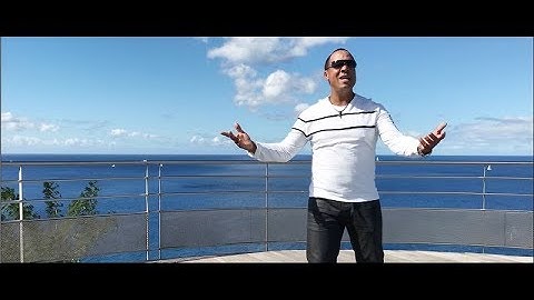 **LÉSSÉ MWEN KARÉSEW