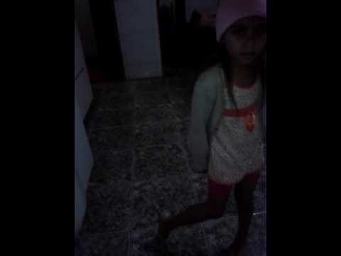 Menina de 5 anos Dança muito