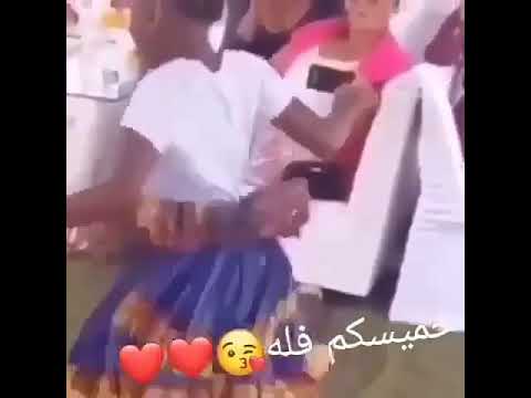 بنت ترقص على اغنيه ياسوده