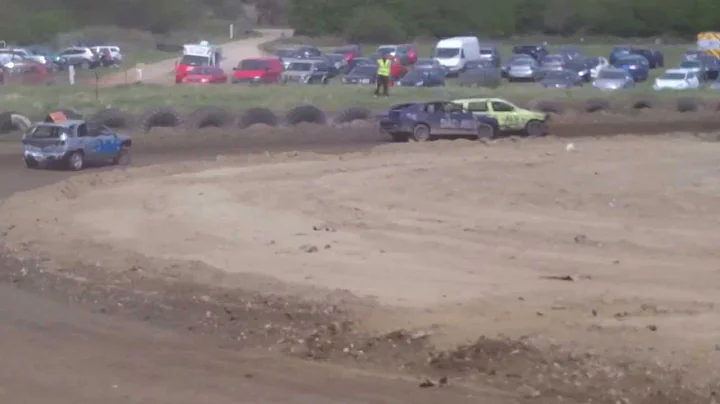 Brampton Raceway 6/5/2013 Bangers Heat 1