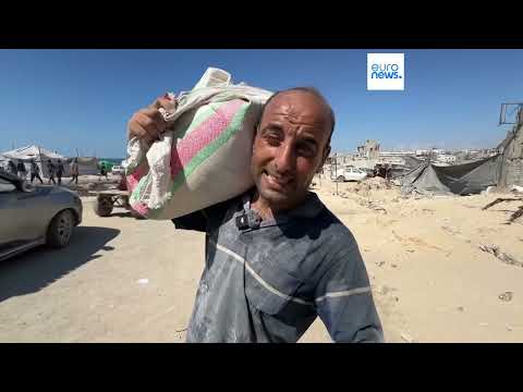 معاناة أهالي غزة في الحصول على الغذاء وسط القصف