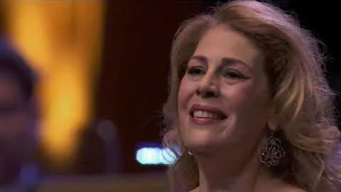 Bellini - Norma - Casta Diva - Sondra Radvanovsky