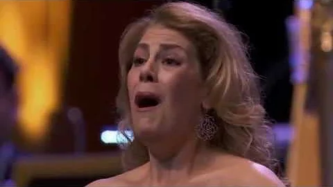 Bellini - Norma - Casta Diva - Sondra Radvanovsky